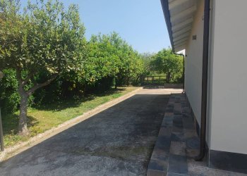 Foto 5 - Villa Via Guido Scocozza
 
9, Eboli - foto 5