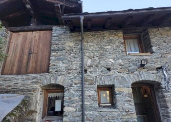 Facciata - Villa Frazione Chamin, Arvier - foto 2