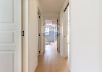 Hall / corridoio - Apartment via della Pineta
 
209, Cagliari - photo 13