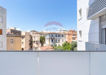Vista dalla terrazza - Quadrilocale via della Pineta
 
209, Cagliari - foto 5