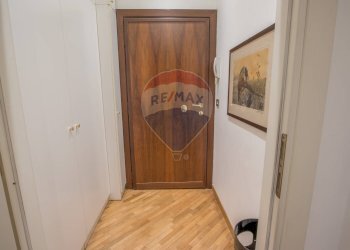 Hall / corridoio - One-room apartment piazza Principessa Clotilde
 
6, Milano - photo 5