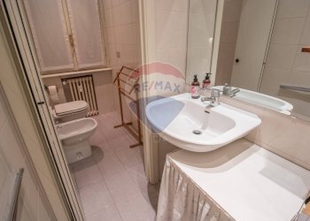 Bagno - One-room apartment piazza Principessa Clotilde
 
6, Milano - photo 10
