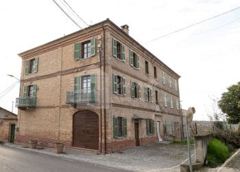 Facciata - Rustic via Duca d'Aosta, Castelnuovo Calcea - photo 2