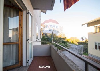 Balcone - Appartamento VIA DELLA LIBERTA
 
SNC, Castell'Azzara - foto 15