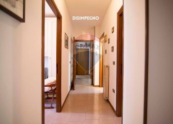 Hall / corridoio - Appartamento VIA DELLA LIBERTA
 
SNC, Castell'Azzara - foto 17