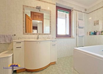 Bagno - Villa piazza 4 Novembre, 12, Povegliano Veronese - foto 11