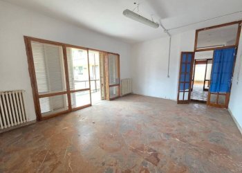 Cucina - Appartamento via della Resistenza, Signa - foto 2