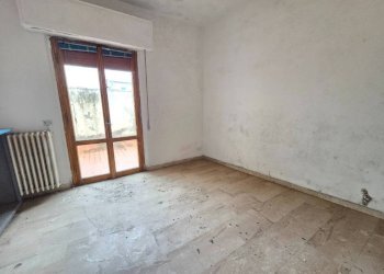 Camera da letto - Appartamento via della Resistenza, Signa - foto 6