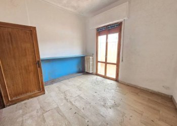 Camera da letto - Appartamento via della Resistenza, Signa - foto 7