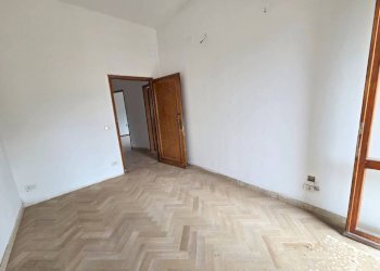 Camera da letto - Appartamento via della Resistenza, Signa - foto 20