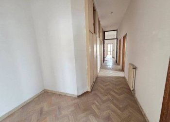 Corridoio - Appartamento via della Resistenza, Signa - foto 33