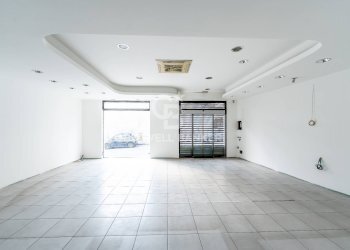 Foto 2 - Locale Commerciale Via Vittorio Emanuele
 
24 - 26, Acireale - foto 2