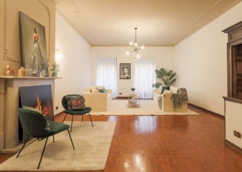 Salone - Quadrilocale via Ferruccio Valobra, 49, Carmagnola - foto 1