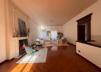 Salone - Quadrilocale via Ferruccio Valobra, 49, Carmagnola - foto 13