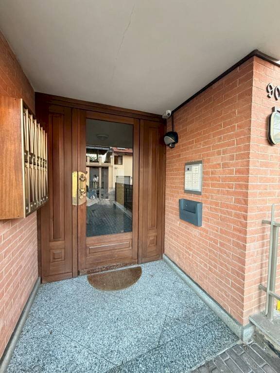 Ingresso - Quadrilocale via Sottotenente Giuseppe Chiffi, 90, Carmagnola - foto 2