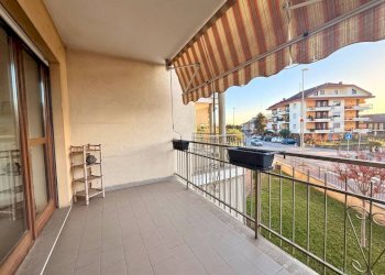 Terrazzo - Quadrilocale via Sottotenente Giuseppe Chiffi, 90, Carmagnola - foto 5