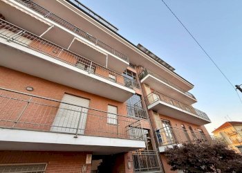 Facciata - Quadrilocale via Sottotenente Giuseppe Chiffi, 90, Carmagnola - foto 26