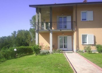 Villa via del Cantalupo, Rocca de' Baldi - foto 1