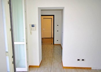 Disimpegno - Three-room apartment Casorate Sempione - photo 12