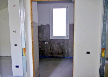 Disimpegno - Three-room apartment Casorate Sempione - photo 10