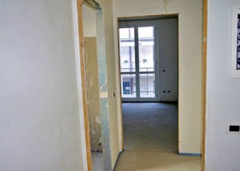 Corridoio - Two-room apartment Casorate Sempione - photo 5