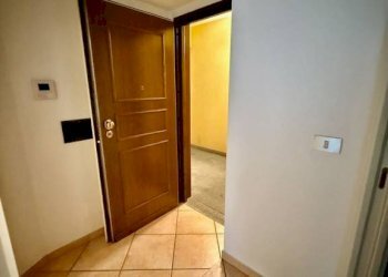 Ingresso - Quadrilocale via Italia, 40, Biella - foto 8