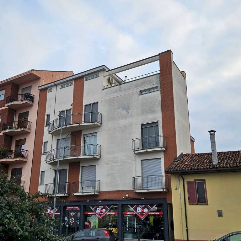 Facciata - Trilocale corso Alessandria, 215, Asti - foto 1