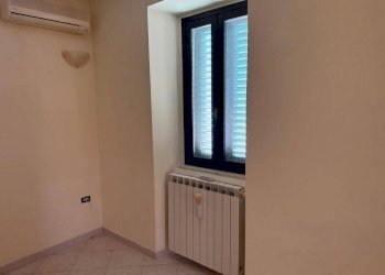 Camera da letto - Rustic contrada Campo Mirabello, 109, Montebello di Bertona - photo 23