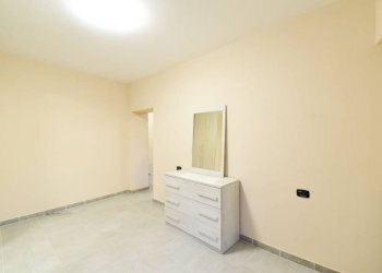 Camera da letto - Trilocale via al Lago, 10, Alserio - foto 15