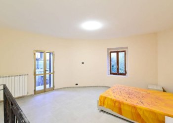 Camera da letto - Trilocale via al Lago, 10, Alserio - foto 17