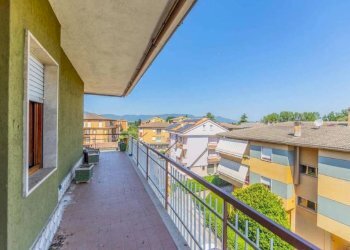 Balcone - Trilocale via Scandarello, Rieti - foto 17