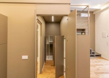 9 corridoio aperto - Two-room apartment via Pietro Custodi, 16, Milano - photo 6