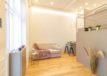 11 divano con led - Two-room apartment via Pietro Custodi, 16, Milano - photo 16