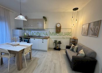 Foto 5 - Trilocale Via Marco Minghetti
 
1, Taormina - foto 5