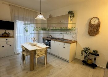 Foto 7 - Trilocale Via Marco Minghetti
 
1, Taormina - foto 7