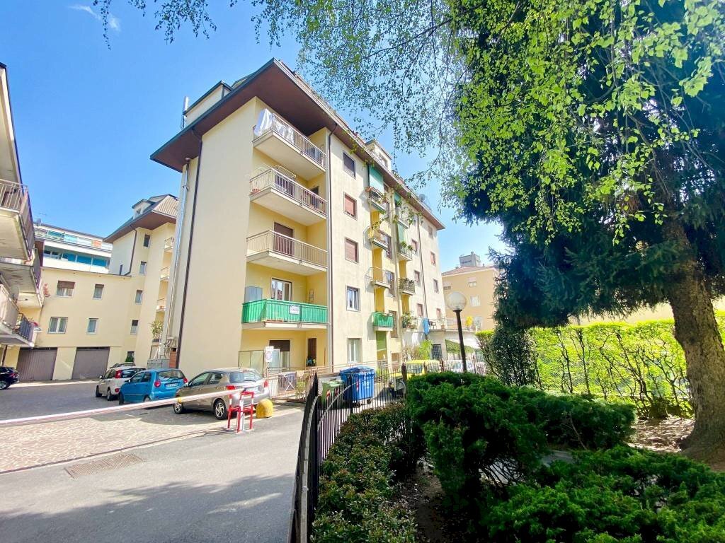 Facciata - Trilocale via Giovanni Nicotera, 10, Varese - foto 1