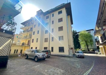 Facciata - Trilocale via Giovanni Nicotera, 10, Varese - foto 2