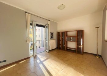 Dettagli - Trilocale via Giovanni Nicotera, 10, Varese - foto 9