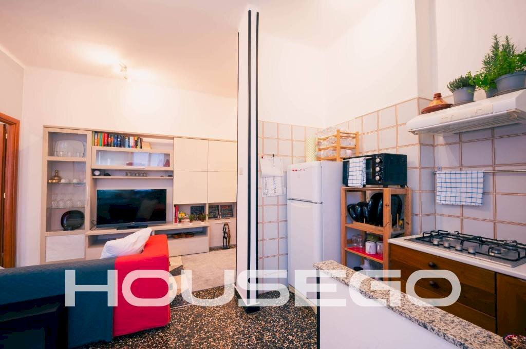 Cucina - Quadrilocale piazza Adriatico, 12, Genova (zona Staglieno) - foto 3