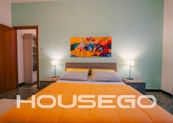 Camera da letto - Quadrilocale piazza Adriatico, 12, Genova (zona Staglieno) - foto 10