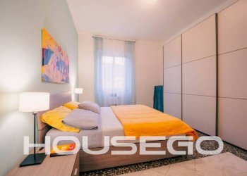 Camera da letto - Quadrilocale piazza Adriatico, 12, Genova (zona Staglieno) - foto 12