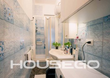 Bagno - Quadrilocale piazza Adriatico, 12, Genova (zona Staglieno) - foto 16