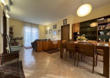 Villa a Schiera Via Monte Sabotino, Galliate - foto 3