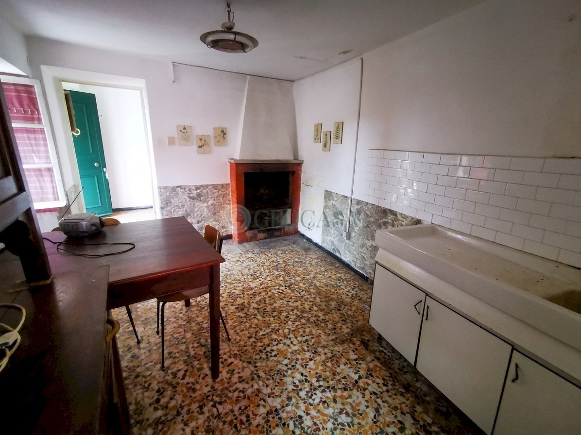cucina con camino - Three-room apartment Follo - photo 2