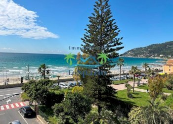 Trilocale in locazione vista mare - Trilocale via aurelia 118, Andora - foto 1