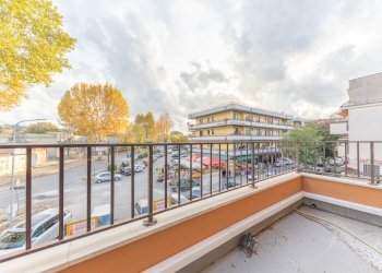 2.jpg - Four-room apartment Via Salaria, Monterotondo - photo 25