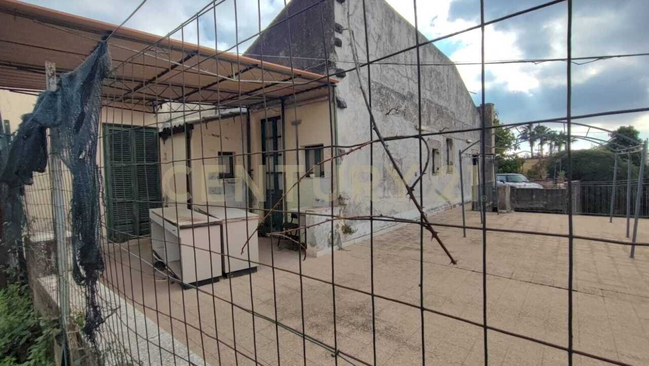 WhatsApp Image 2025-12-15 at 16.14.01 (13).jpeg - Villa Via Angelo Musco snc, San Giovanni la Punta - photo 1