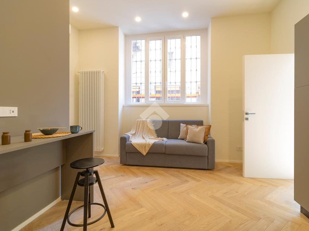 Two-room apartment Via Cicco Simonetta, Milano (neighborhood Ticinese) - photo 2