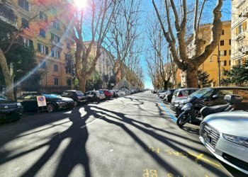 Appartamento Via Giuseppe Casaregis, Genova (zona Foce) - foto 3