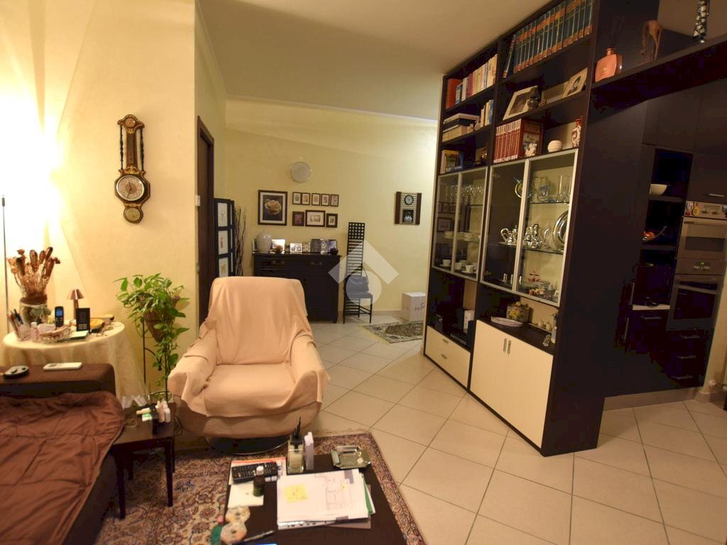 Three-room apartment Cassina De' Pecchi, Cassina de' Pecchi - photo 2